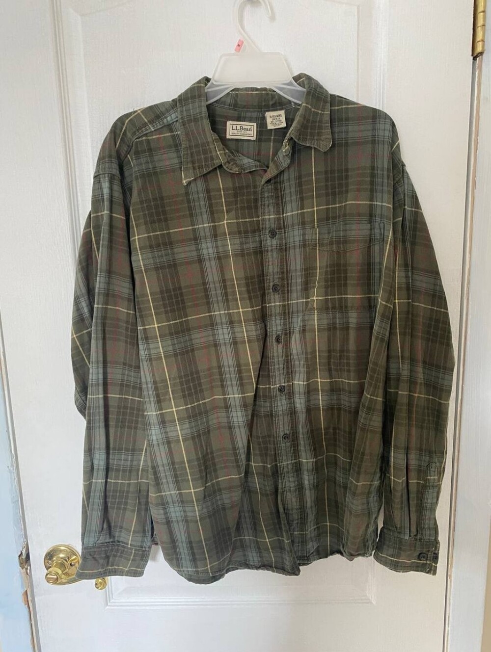 L.L. Bean Green Plaid Button Up Long Sleeve Shirt 100% Cotton XL Regular Men’s